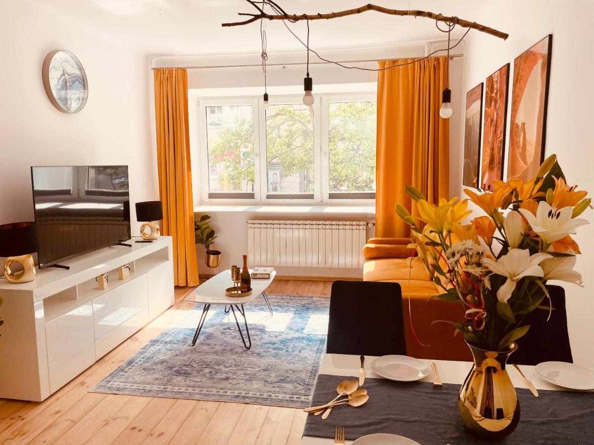 Luxury 4-Bedroom Apartment In Centre - Self-Check In & Fast Wifi Varsovie Extérieur photo