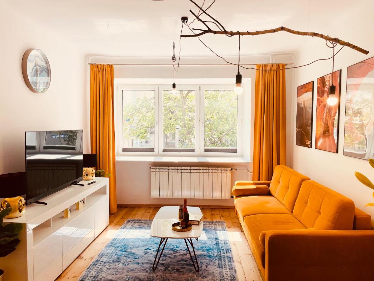 Luxury 4-Bedroom Apartment In Centre - Self-Check In & Fast Wifi Varsovie Extérieur photo