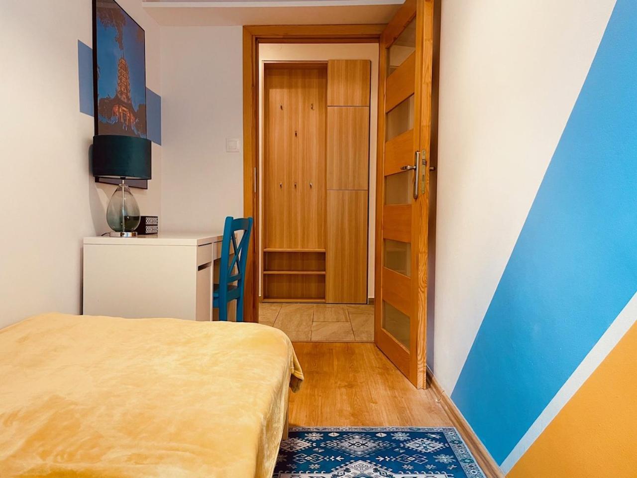 Luxury 4-Bedroom Apartment In Centre - Self-Check In & Fast Wifi Varsovie Extérieur photo