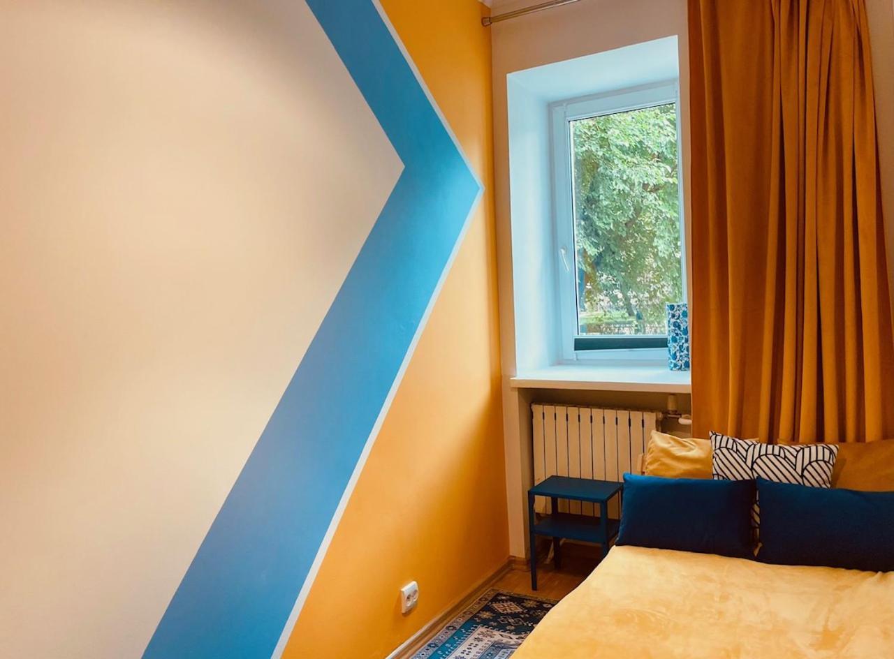 Luxury 4-Bedroom Apartment In Centre - Self-Check In & Fast Wifi Varsovie Extérieur photo