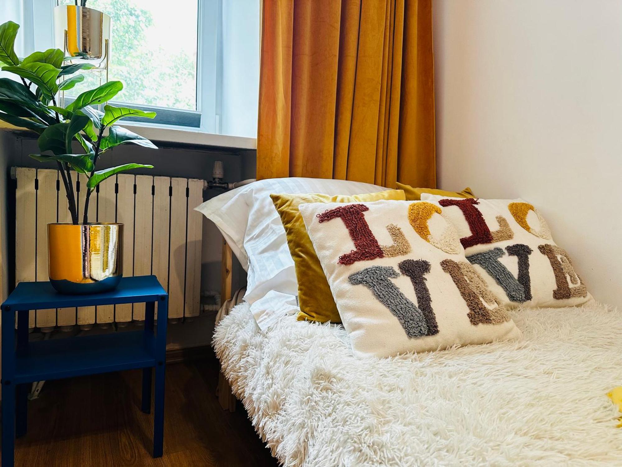 Luxury 4-Bedroom Apartment In Centre - Self-Check In & Fast Wifi Varsovie Extérieur photo